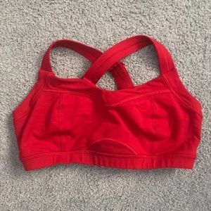 NWOT LULULEMON BRA 6